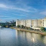 Hampton Inn & Suites Newark-Harrison-Riverwalk